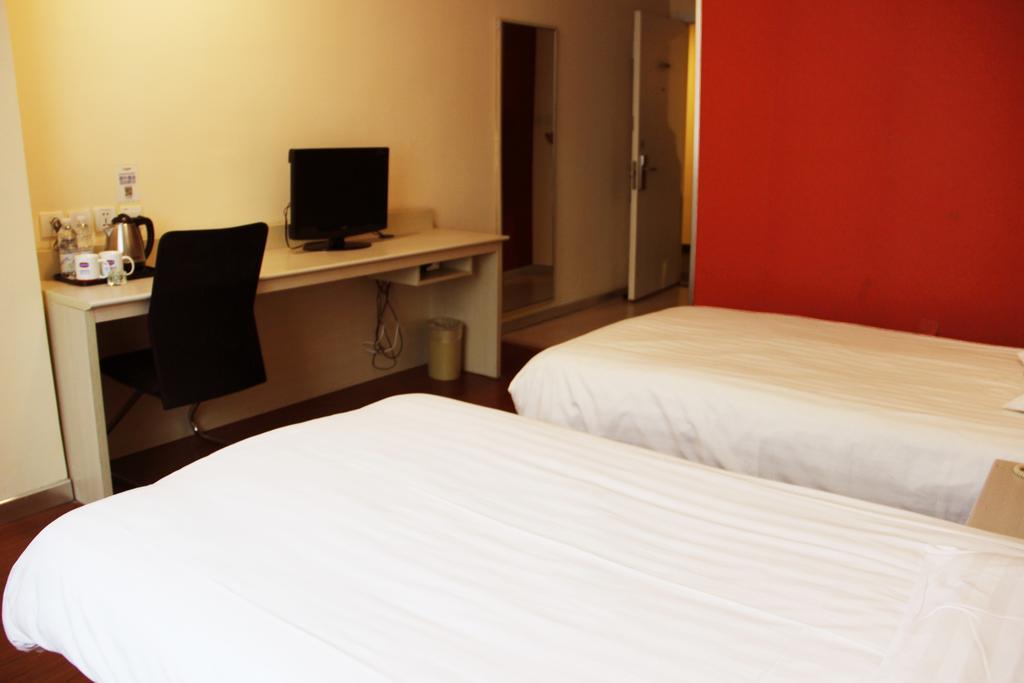 Hanting Hotel Ningbo Tian Yi Square Newbranch Exterior photo